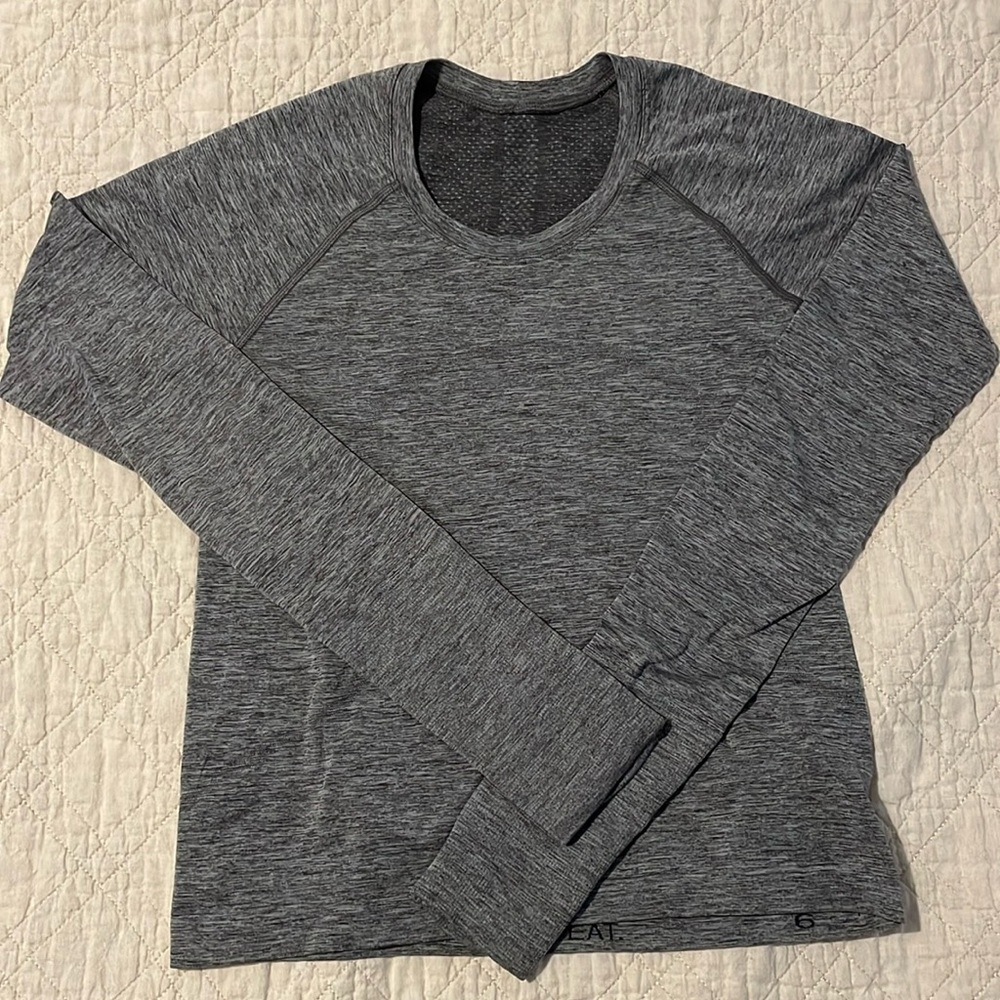 Women’s Run Swiftly Tech Long Sleeve (6)